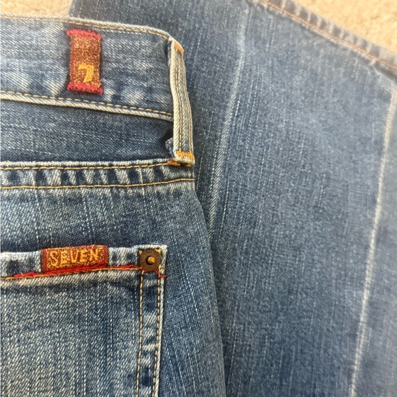 7 For All Mankind size 29 classic EUC MINT Women's Boot Cut Jeans in Faded Blue - Picture 6 of 15